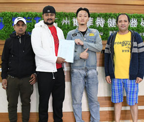 尼泊爾客戶來中國采購健身器材